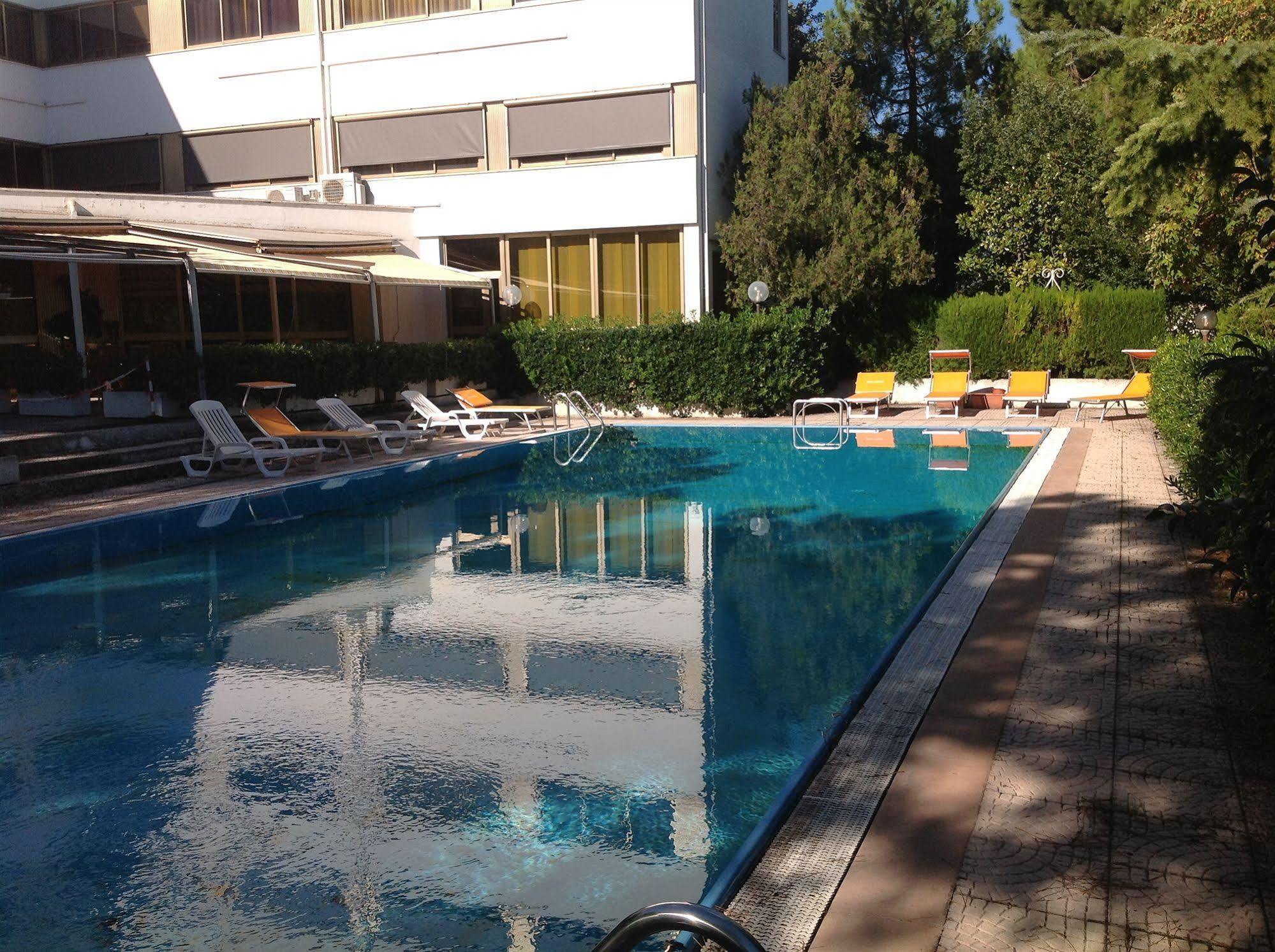 Hotel Anxanum ลันชาโน ภายนอก รูปภาพ