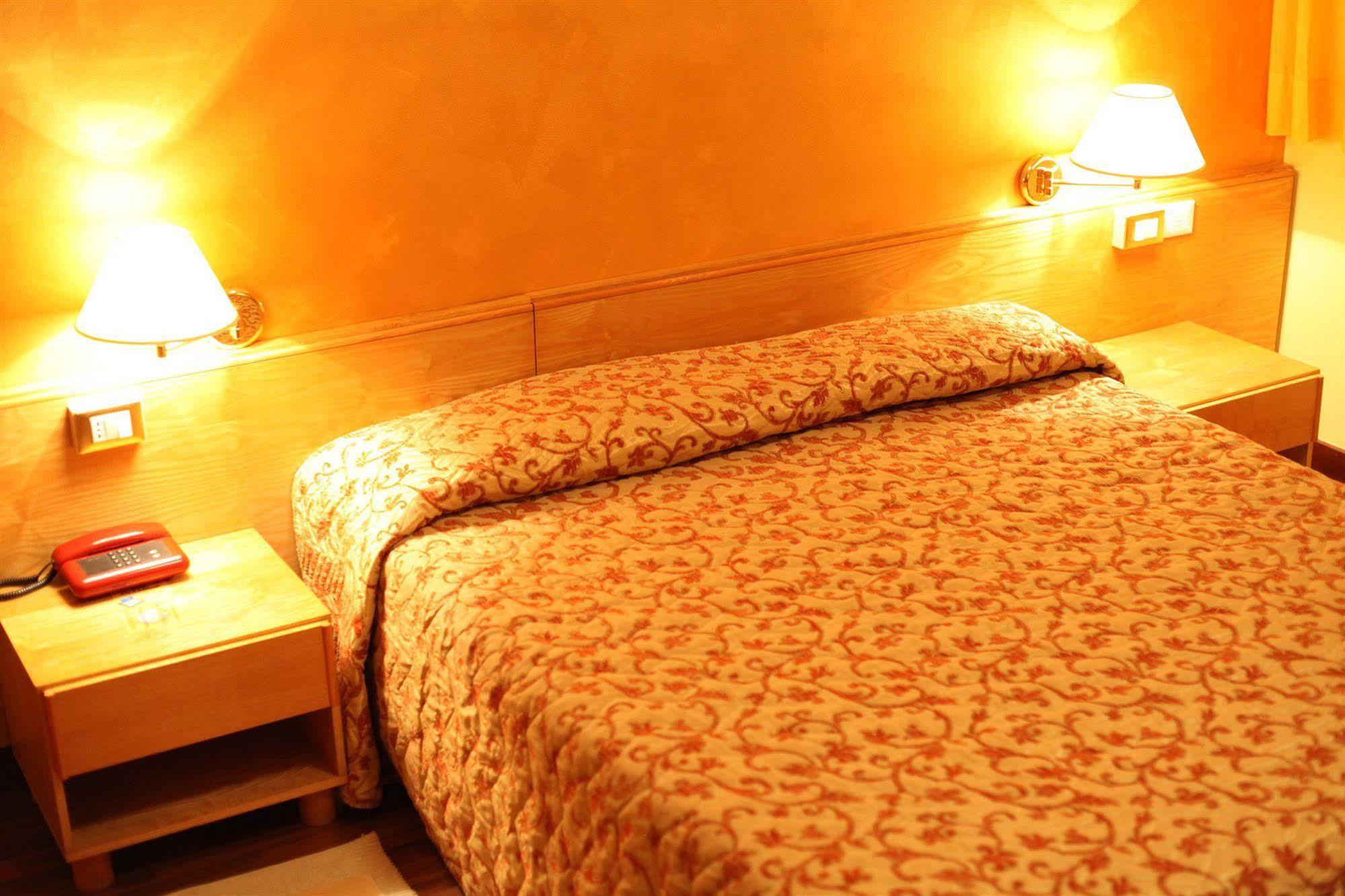 Hotel Anxanum ลันชาโน ภายนอก รูปภาพ